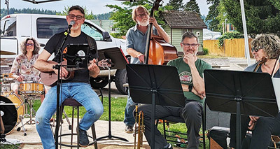 Calliope Claims the Heart at Carnation Farmers Market